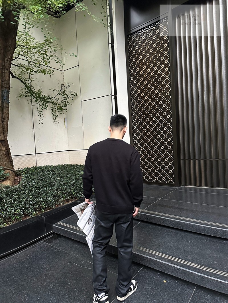 Moncler 몽클레어 자수 로고 울 스웨터 의류 15번 이미지