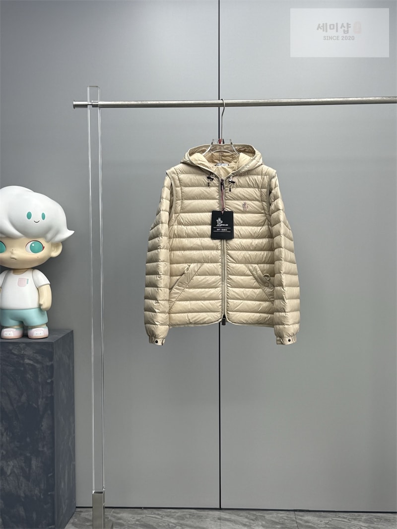 Moncler 몽클레어 카루라 Karura 숏 다운 패딩 자켓 블랙 의류 3번 이미지