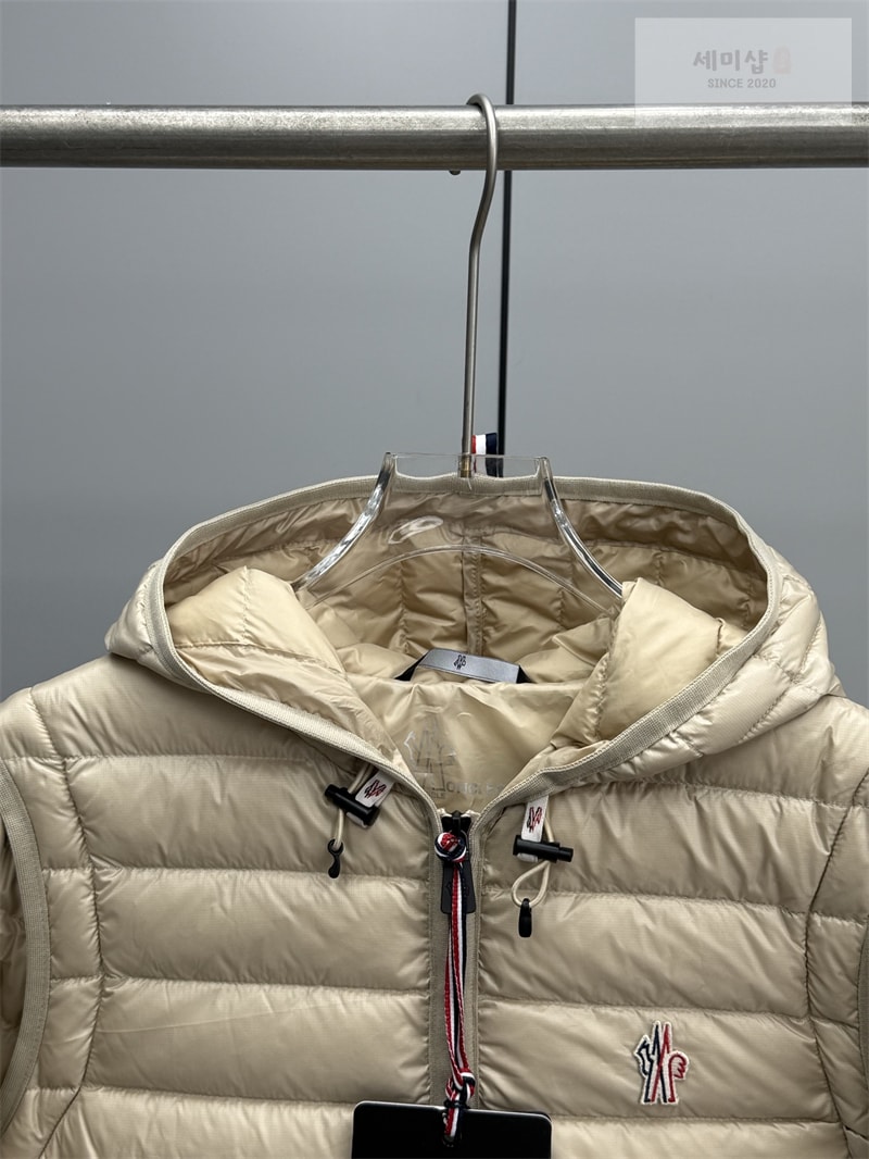 Moncler 몽클레어 카루라 Karura 숏 다운 패딩 자켓 블랙 의류 18번 이미지