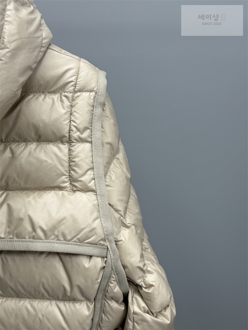 Moncler 몽클레어 카루라 Karura 숏 다운 패딩 자켓 블랙 의류 22번 이미지