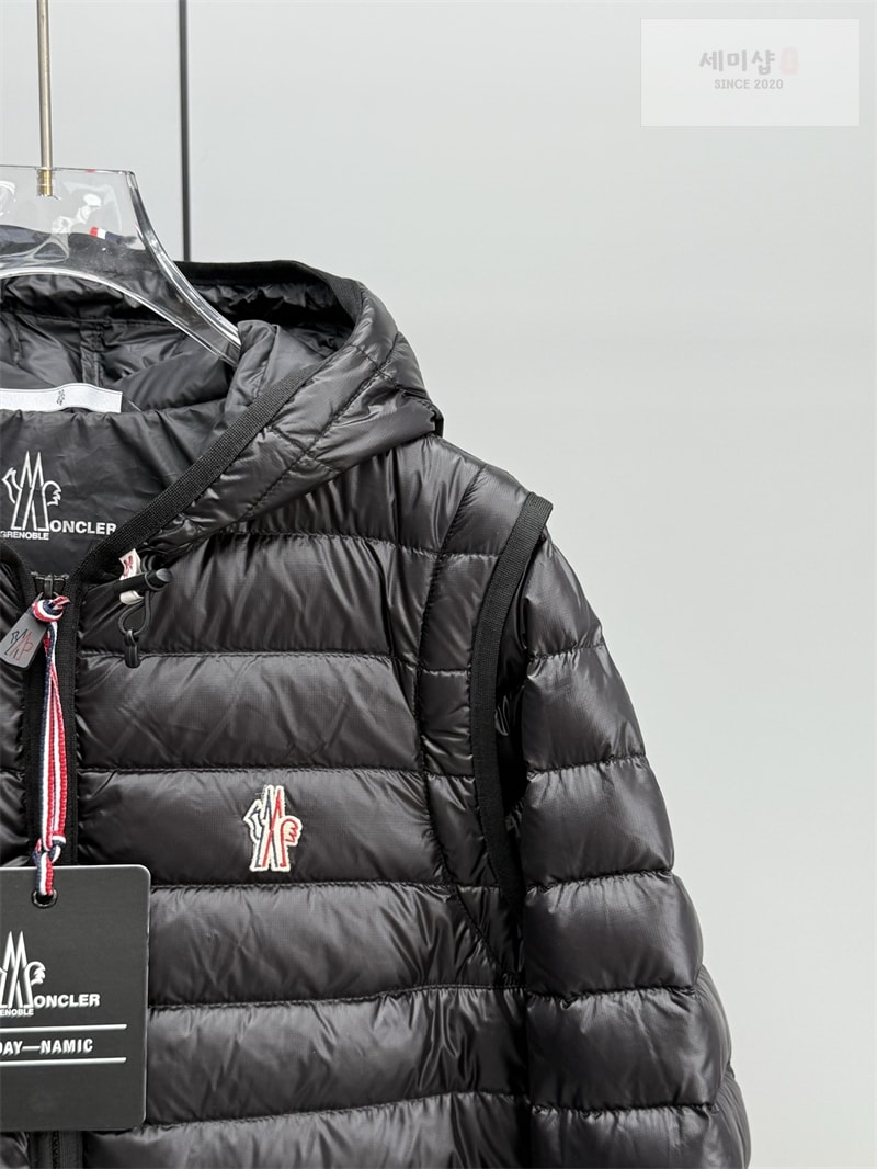 Moncler 몽클레어 카루라 Karura 숏 다운 패딩 자켓 블랙 의류 14번 이미지