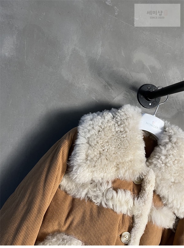 Moncler 몽클레어 칼레우 Caleu 그레노블 코듀로이 숏 다운 자켓 의류 7번 이미지