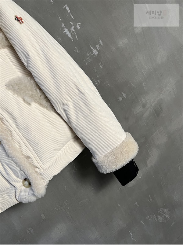 Moncler 몽클레어 칼레우 Caleu 그레노블 코듀로이 숏 다운 자켓 의류 20번 이미지