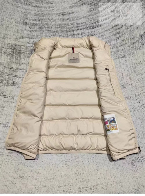 Moncler 몽클레어 콘트린 Contrin 다운 패딩 베스트 의류 18번 이미지