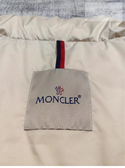 Moncler 몽클레어 콘트린 Contrin 다운 패딩 베스트 의류 21번 이미지