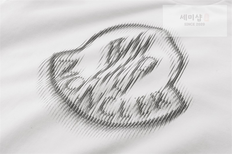 Moncler 몽클레어 크리스탈 로고 스웨트셔츠 화이트 의류 10번 이미지