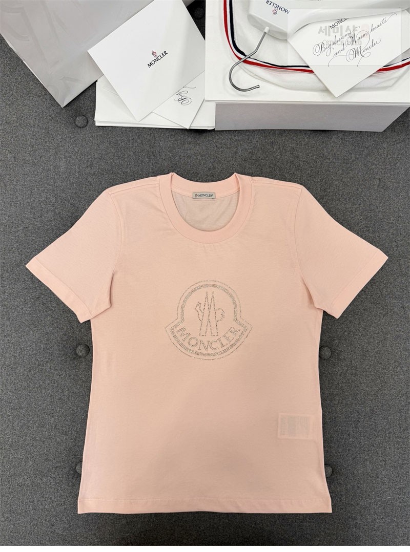 Moncler 몽클레어 크리스탈 로고 티셔츠 화이트 의류 7번 이미지