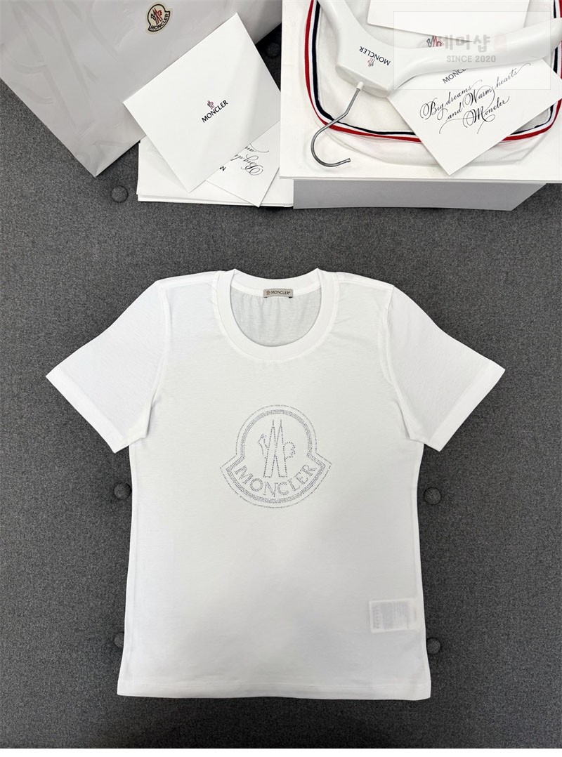 Moncler 몽클레어 크리스탈 로고 티셔츠 화이트 의류 24번 이미지