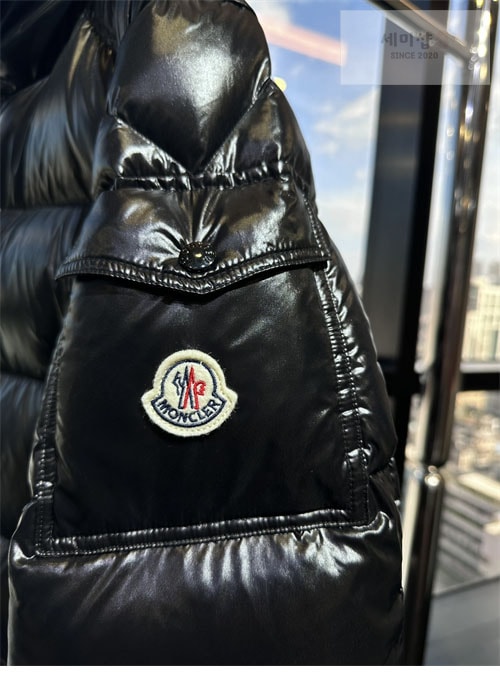 Moncler 몽클레어 키아블라세 Chiablese 후드 숏 다운 패딩 자켓 의류 10번 이미지