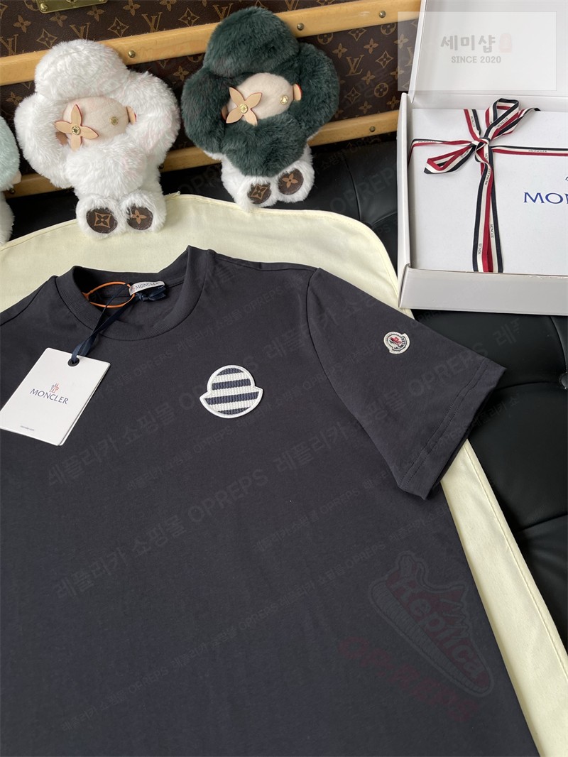 Moncler 몽클레어 트라이컬러 로고 코튼 티셔츠 블랙 의류 24번 이미지