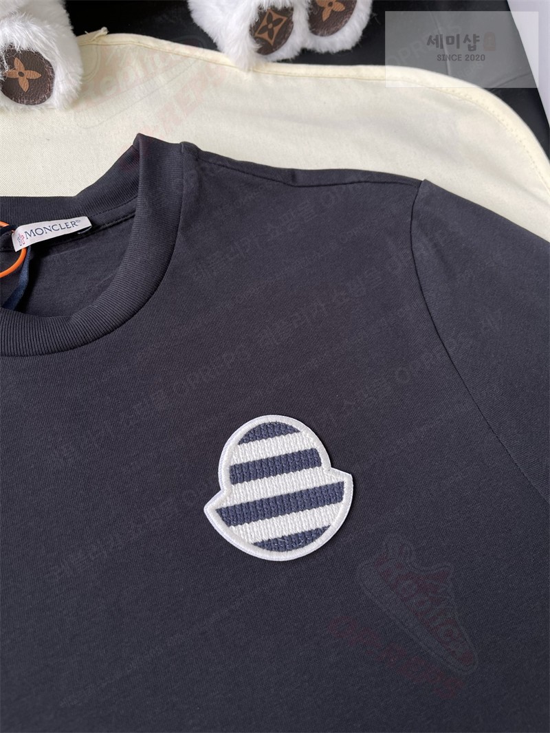 Moncler 몽클레어 트라이컬러 로고 코튼 티셔츠 블랙 의류 26번 이미지