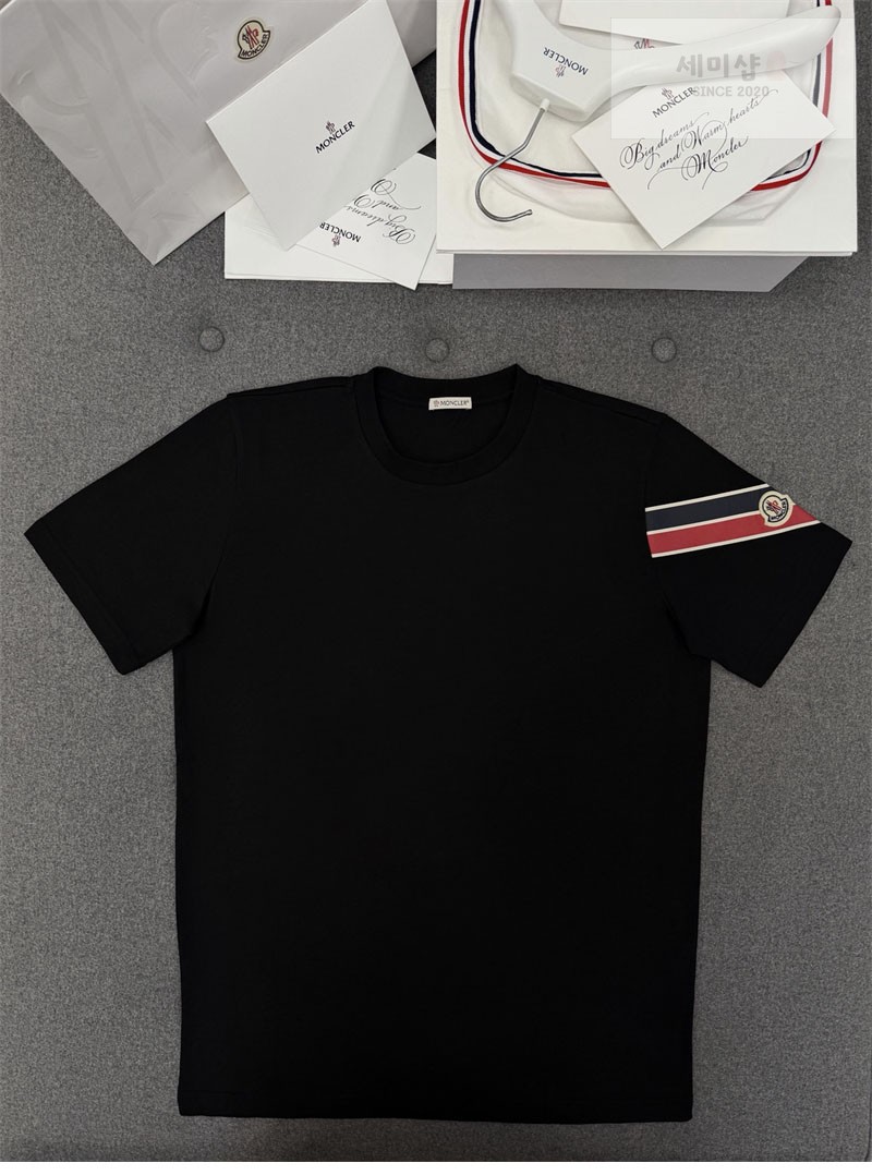 Moncler 몽클레어 트라이컬러 숄더 스트라이프 반팔 티셔츠 의류 5번 이미지