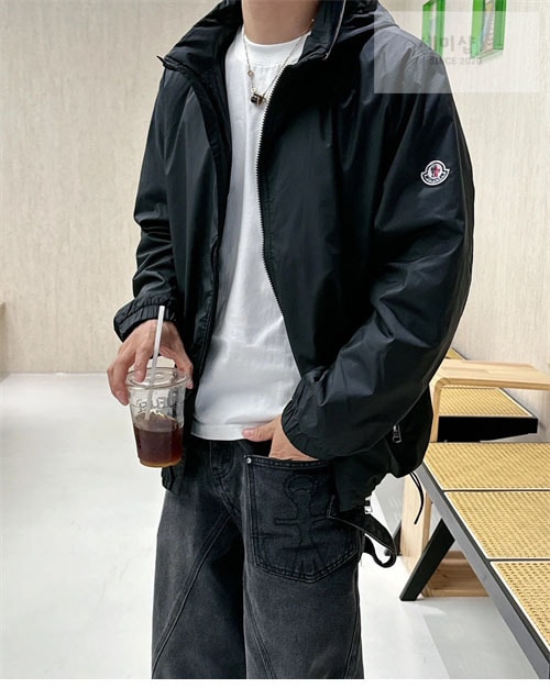 Moncler 몽클레어 트래버시어 Traversier 후드 자켓 의류 4번 이미지