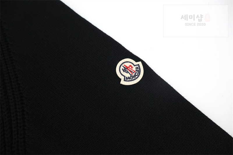 Moncler 몽클레어 패치로고 골지 터틀넥 니트 스웨터 블랙 의류 17번 이미지