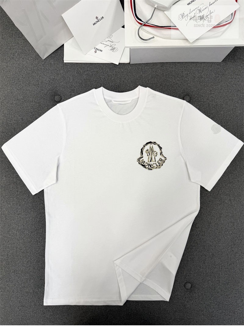 Moncler 몽클레어 펠트 로고 와펜 코튼 반팔 티셔츠 블랙 의류 27번 이미지