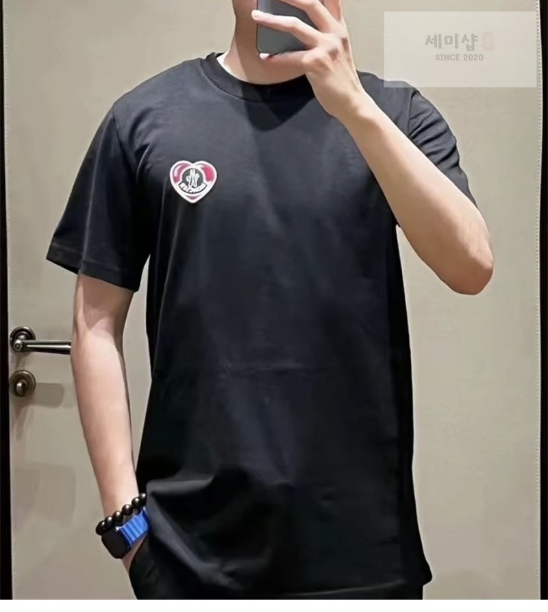 Moncler 몽클레어 하트 로고 패치 반팔 티셔츠 의류 3번 이미지