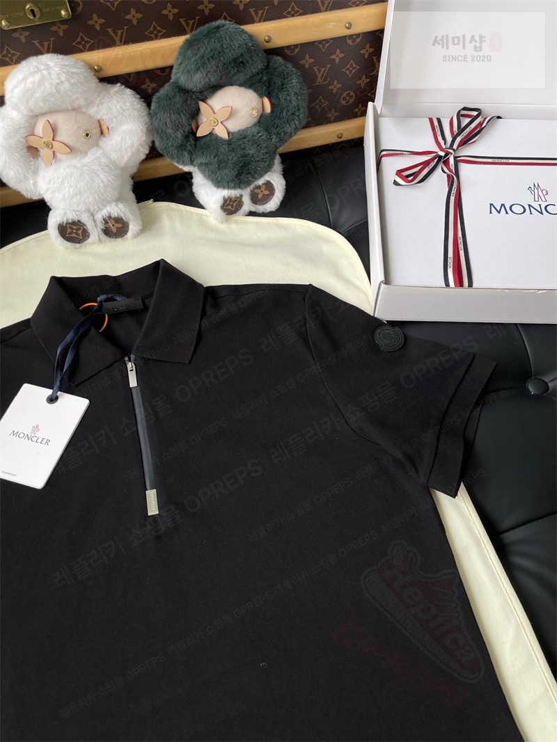 Moncler 몽클레어 하프 집업 로고 패치 코튼 피케 폴로 셔츠 의류 16번 이미지