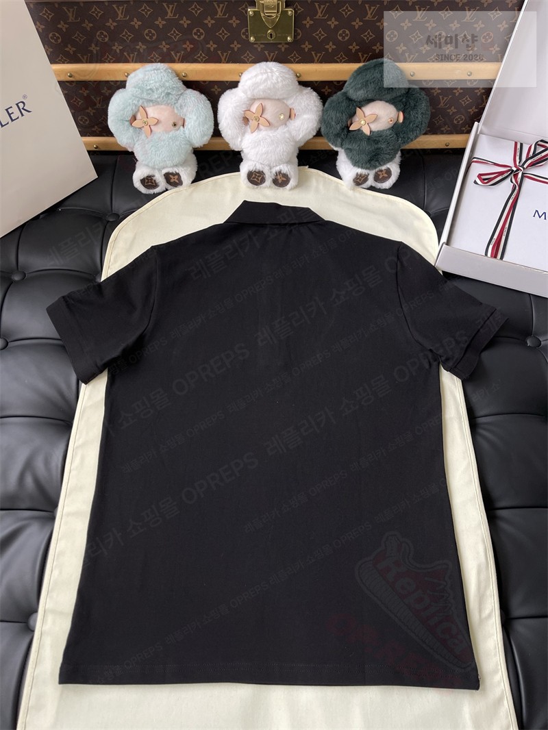 Moncler 몽클레어 하프 집업 로고 패치 코튼 피케 폴로 셔츠 의류 22번 이미지