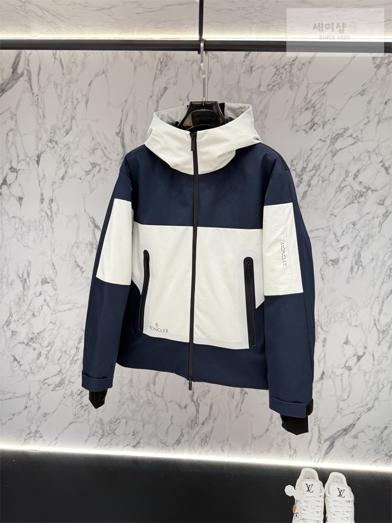 Moncler 몽클레어 25FW 캐주얼 다운 패딩 자켓 레플리카 6번 이미지 - 의류 | 세미샵 레플리카 사이트