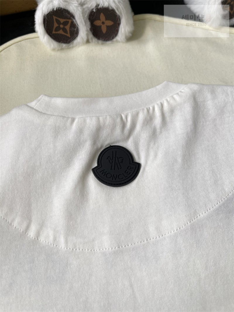 Moncler 몽클레어 3D 로고 코튼 티셔츠 블랙 의류 30번 이미지