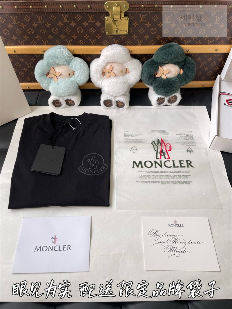 Moncler 몽클레어 3D 로고 코튼 티셔츠 블랙 의류 32번 이미지