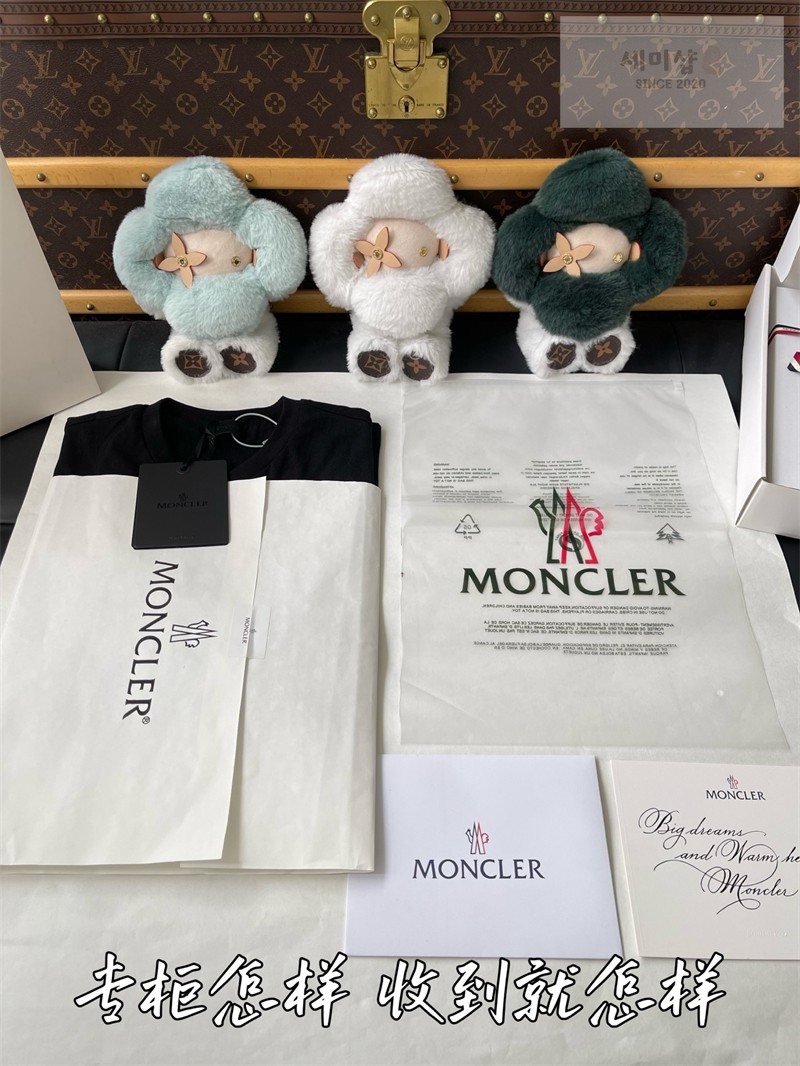 Moncler 몽클레어 3D 로고 코튼 티셔츠 블랙 의류 33번 이미지
