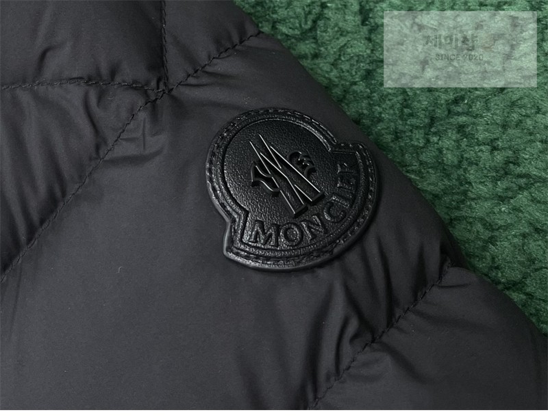 Moncler 몽클레어 Arneb 아르네브 후드 숏 다운 자켓 블랙 의류 13번 이미지