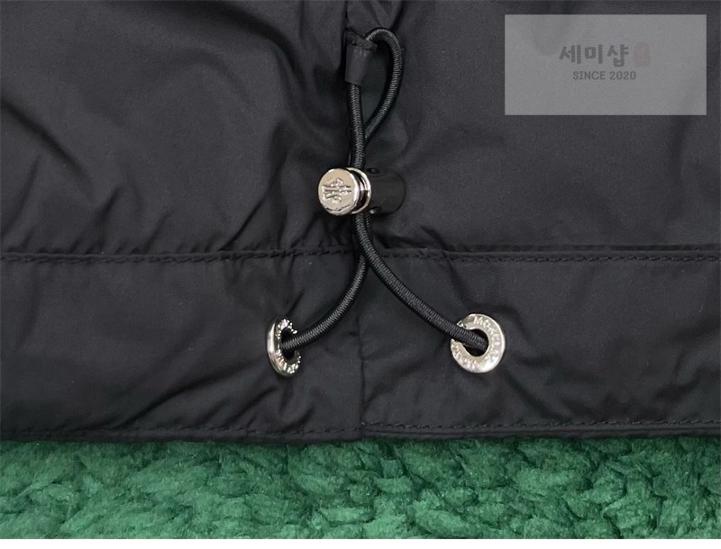 Moncler 몽클레어 Arneb 아르네브 후드 숏 다운 자켓 블랙 의류 23번 이미지