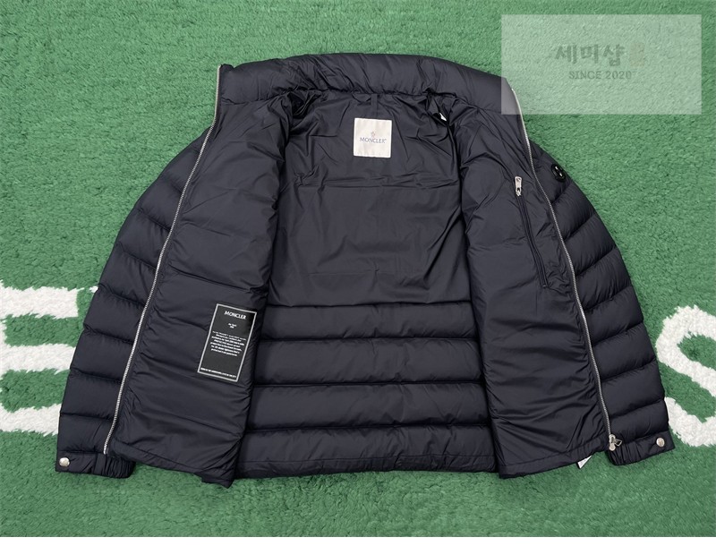 Moncler 몽클레어 Arneb 아르네브 후드 숏 다운 자켓 블랙 의류 33번 이미지