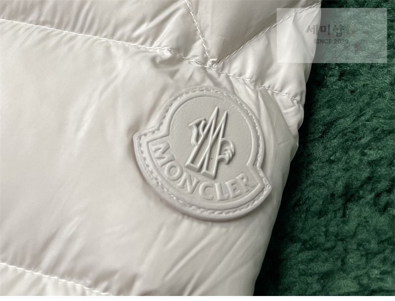 Moncler 몽클레어 Arneb 아르네브 후드 숏 다운 자켓 블랙 의류 40번 이미지