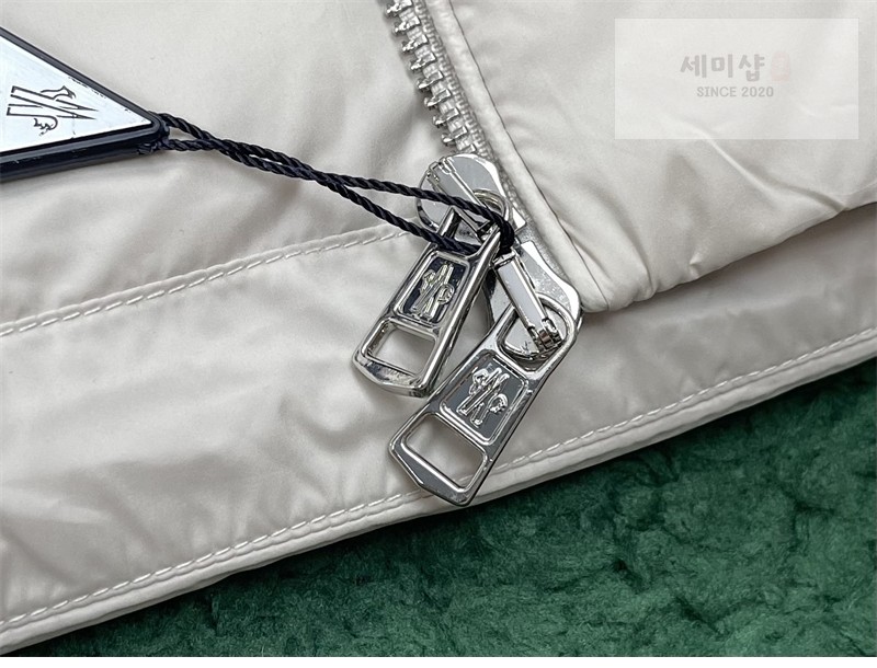 Moncler 몽클레어 Arneb 아르네브 후드 숏 다운 자켓 블랙 의류 43번 이미지