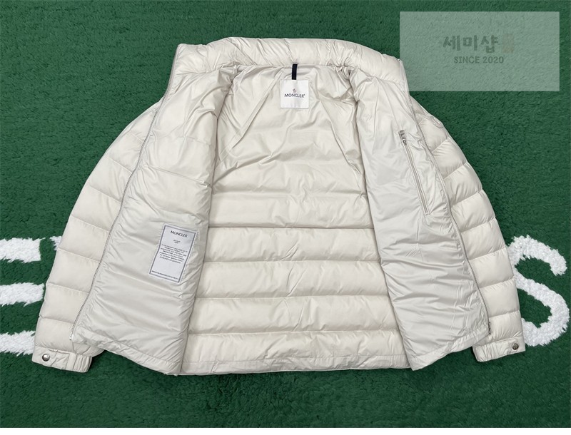 Moncler 몽클레어 Arneb 아르네브 후드 숏 다운 자켓 블랙 의류 45번 이미지