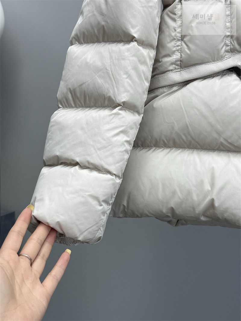 Moncler 몽클레어 Avoce 아보체 숏 다운 패딩 자켓 레플리카 18번 이미지 - 의류 | 세미샵 레플리카 사이트