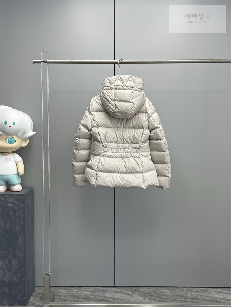 Moncler 몽클레어 Avoce 아보체 숏 다운 패딩 자켓 레플리카 22번 이미지 - 의류 | 세미샵 레플리카 사이트