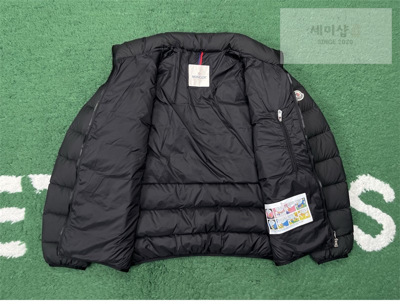 Moncler 몽클레어 Baudinet 보디넷 숏 다운 패딩 자켓 블랙 의류 19번 이미지