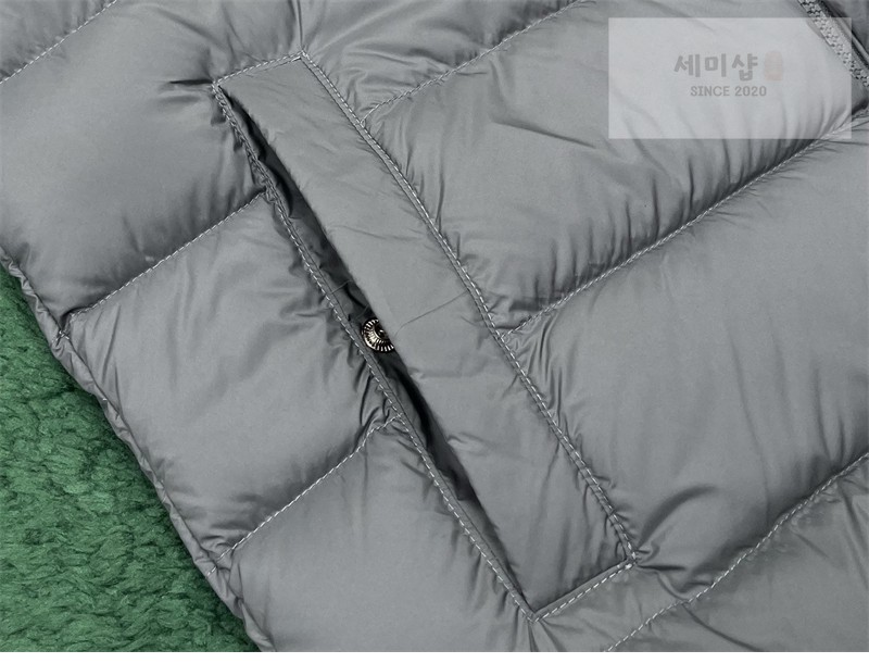 Moncler 몽클레어 Baudinet 보디넷 숏 다운 패딩 자켓 블랙 의류 40번 이미지