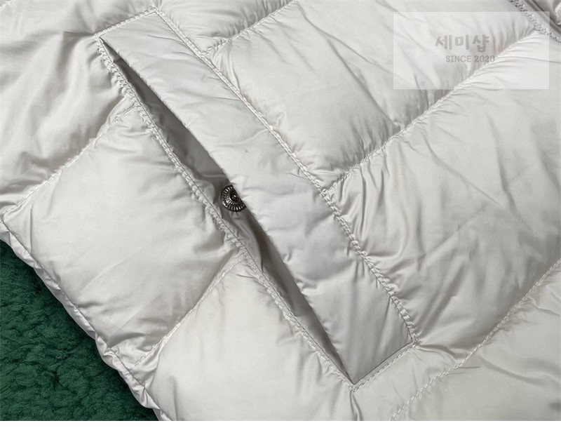 Moncler 몽클레어 Baudinet 보디넷 숏 다운 패딩 자켓 블랙 의류 53번 이미지