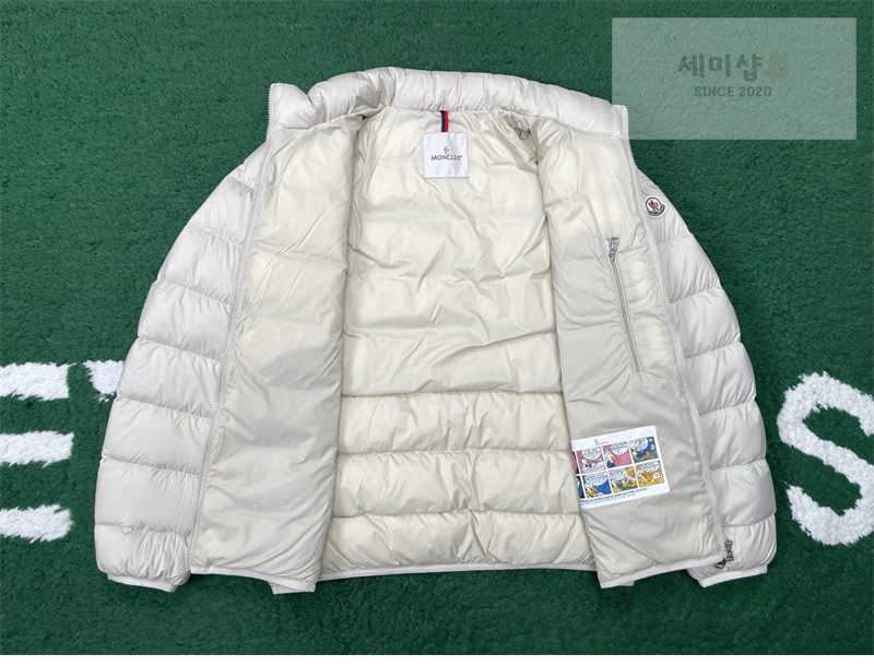 Moncler 몽클레어 Baudinet 보디넷 숏 다운 패딩 자켓 블랙 의류 55번 이미지