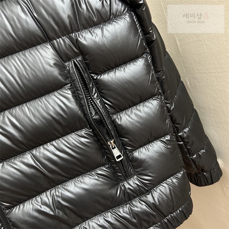 Moncler 몽클레어 Besines 베시네스 숏 다운 패딩 자켓 의류 4번 이미지