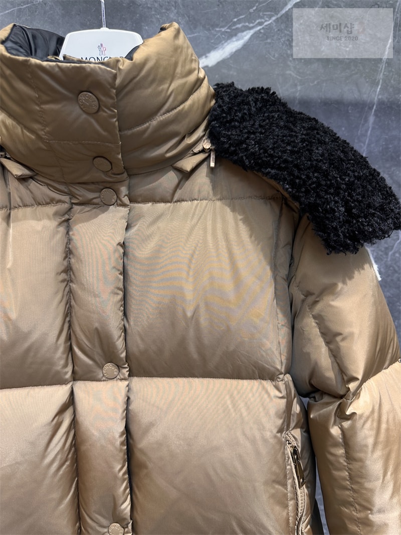 Moncler 몽클레어 Castelnou 카스텔노우 스퀘어 퀼팅 후드 숏 다운 패딩 자켓 브라운 의류 6번 이미지