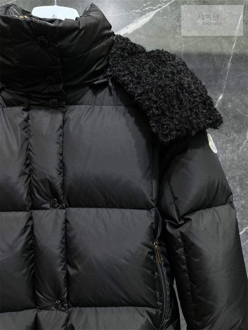 Moncler 몽클레어 Castelnou 카스텔노우 스퀘어 퀼팅 후드 숏 다운 패딩 자켓 브라운 의류 10번 이미지