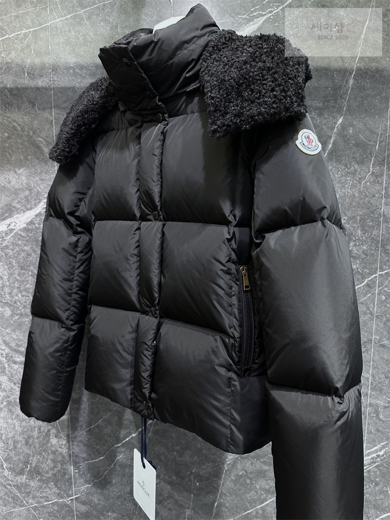 Moncler 몽클레어 Castelnou 카스텔노우 스퀘어 퀼팅 후드 숏 다운 패딩 자켓 브라운 의류 12번 이미지