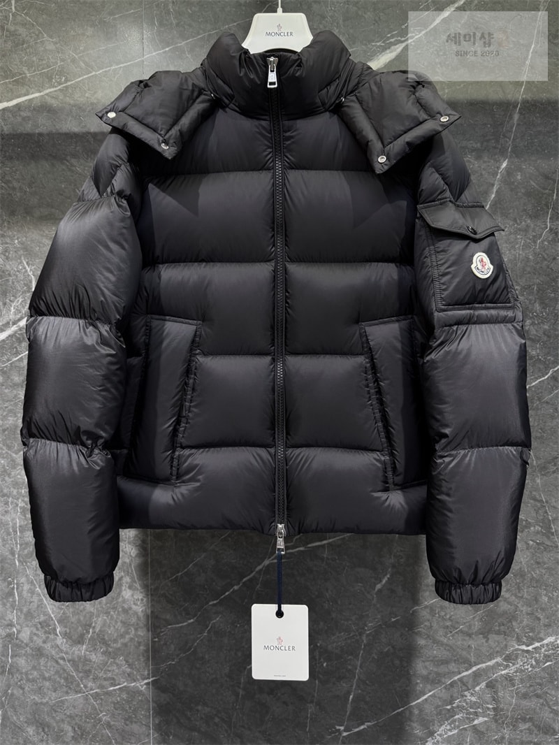 Moncler 몽클레어 Couyere 쿠예르 후드 숏 다운 패딩 자켓 레플리카 3번 이미지 - 의류 | 세미샵 레플리카 사이트