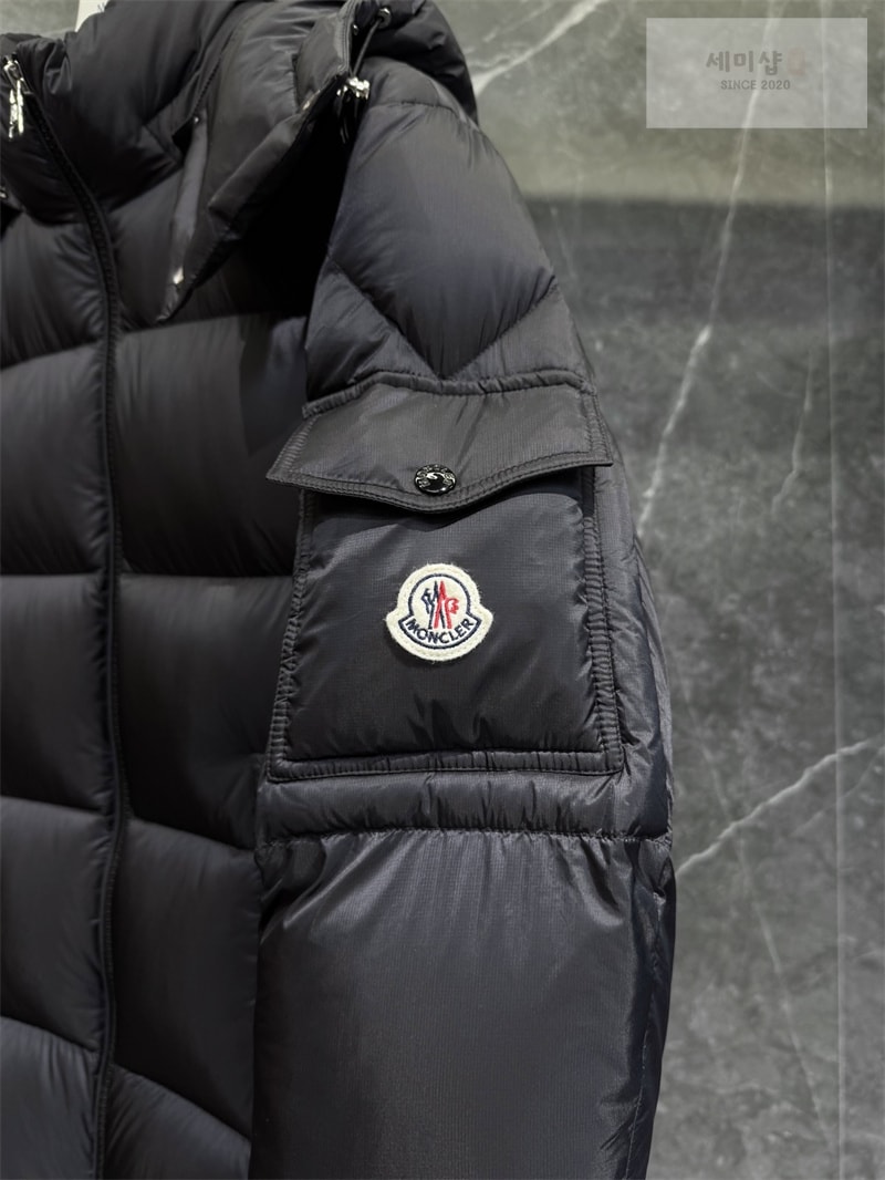 Moncler 몽클레어 Couyere 쿠예르 후드 숏 다운 패딩 자켓 레플리카 5번 이미지 - 의류 | 세미샵 레플리카 사이트