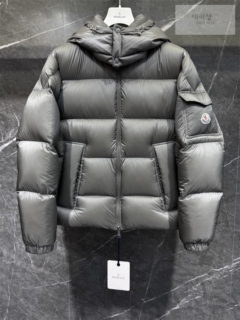 Moncler 몽클레어 Couyere 쿠예르 후드 숏 다운 패딩 자켓 레플리카 11번 이미지 - 의류 | 세미샵 레플리카 사이트