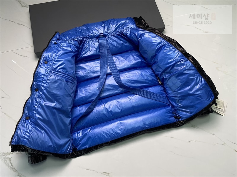 Moncler 몽클레어 Dervox 데복스 다운 패딩 자켓 의류 16번 이미지