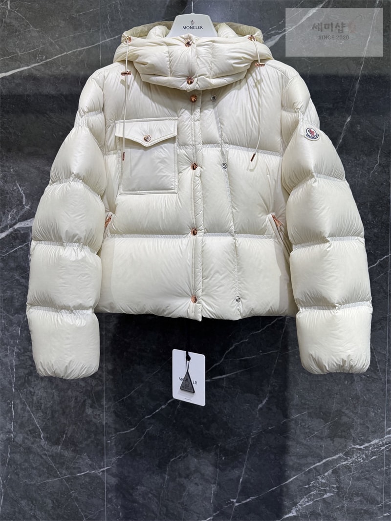 Moncler 몽클레어 Erea 에레아 퀼팅 숏 다운 패딩 자켓 그린 의류 9번 이미지