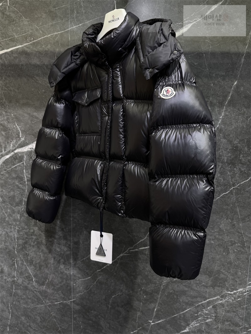 Moncler 몽클레어 Erea 에레아 퀼팅 숏 다운 패딩 자켓 그린 의류 16번 이미지