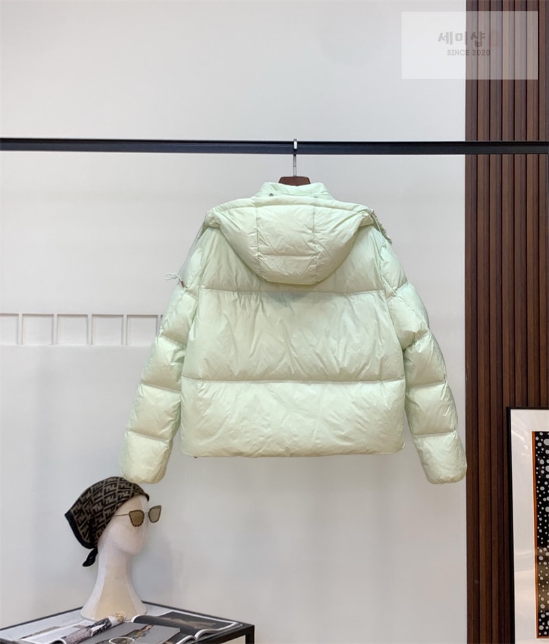 Moncler 몽클레어 Erea 에레아 퀼팅 숏 다운 패딩 자켓 블랙 의류 8번 이미지