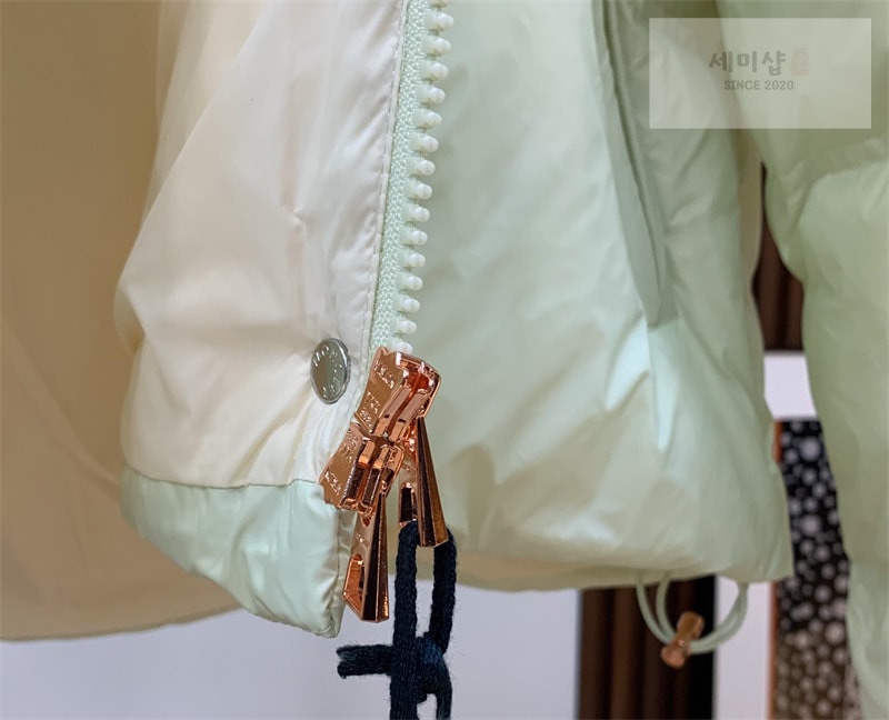Moncler 몽클레어 Erea 에레아 퀼팅 숏 다운 패딩 자켓 블랙 의류 10번 이미지